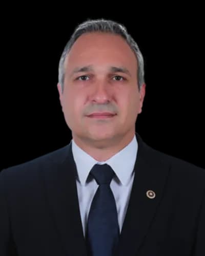 Suat Özçağdaş fotoğrafı