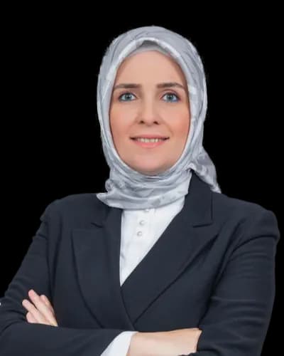 Büşra Paker fotoğrafı