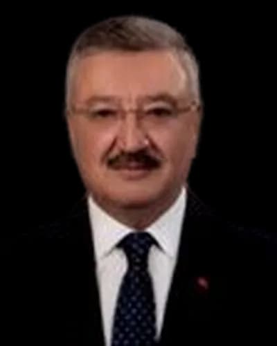 Necip Nasır fotoğrafı
